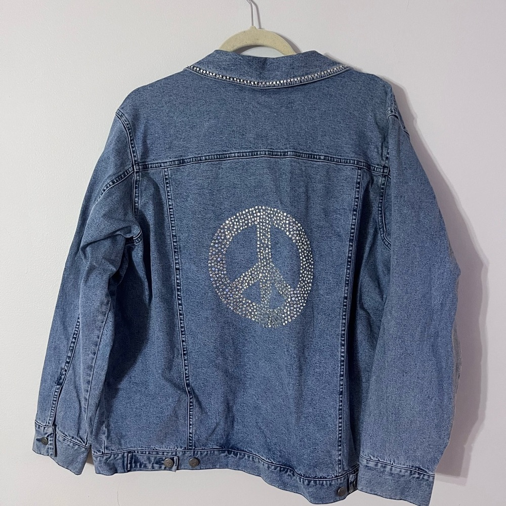 QUACKER FACTORY BLUE DENIM JACKET Dazzling peace sign